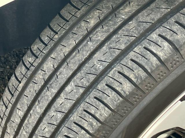 プリウスＰＨＶ Ａ　禁煙　１１．６インチ純正ナビ　バックカメラ　シートヒーター　ステアリングヒーター　レーダークルーズコントロール　ＡＣ１００Ｖ電源　ブラインドスポットモニター　障害物センサー　ＥＴＣ２．０　ドラレコ（34枚目）