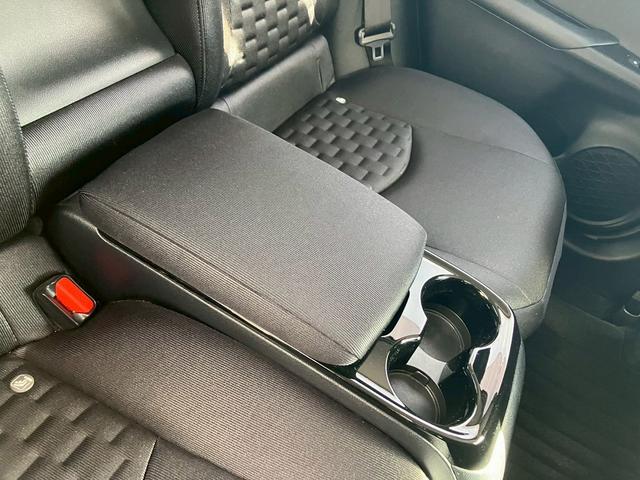 プリウスＰＨＶ Ａ　禁煙　１１．６インチ純正ナビ　バックカメラ　シートヒーター　ステアリングヒーター　レーダークルーズコントロール　ＡＣ１００Ｖ電源　ブラインドスポットモニター　障害物センサー　ＥＴＣ２．０　ドラレコ（52枚目）