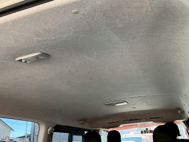 レジアスエースバン ロングスーパーＧＬ　フルフラットベットキッド　フロントエアロ　赤×黒ツートンレザー調シートカバー　ケンウッドナビ　フルセグＴＶ　Ｂｌｕｅｔｏｏｔｈ接続　社外ヘッドライト・テールライト　ＡＵＴＯライト　ＥＴＣ（36枚目）