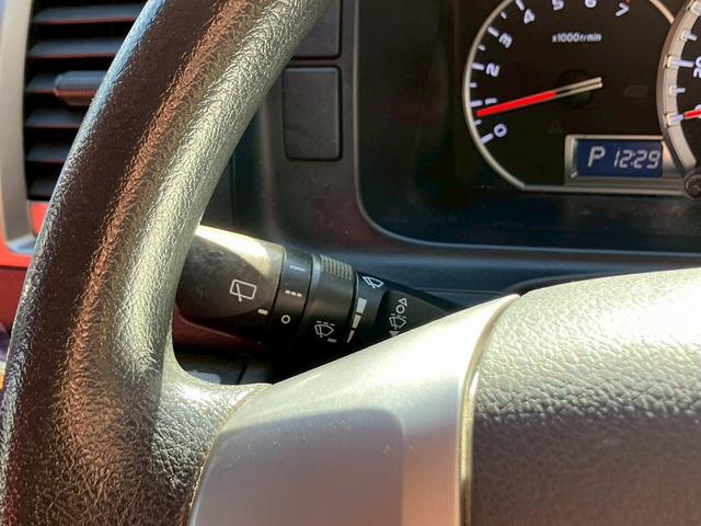 レジアスエースバン ロングスーパーＧＬ　フルフラットベットキッド　フロントエアロ　赤×黒ツートンレザー調シートカバー　ケンウッドナビ　フルセグＴＶ　Ｂｌｕｅｔｏｏｔｈ接続　社外ヘッドライト・テールライト　ＡＵＴＯライト　ＥＴＣ（56枚目）