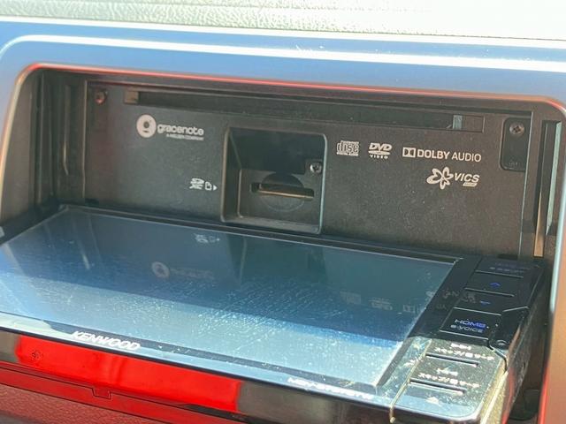 レジアスエースバン ロングスーパーＧＬ　フルフラットベットキッド　フロントエアロ　赤×黒ツートンレザー調シートカバー　ケンウッドナビ　フルセグＴＶ　Ｂｌｕｅｔｏｏｔｈ接続　社外ヘッドライト・テールライト　ＡＵＴＯライト　ＥＴＣ（61枚目）