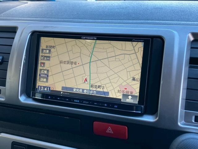 ハイエースバン ロングスーパーＧＬ　社外ナビ　バックカメラ　デジタルインナーミラー型ドラレコ　小窓付き　レザー調シートカバー　ＥＴＣ　両側スライドドア　マッドフラップ　Ｂｌｕｅｔｏｏｔｈ接続可　ターボ　ホワイトパールクリスタルシャイン（3枚目）