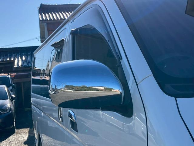 ハイエースバン ロングスーパーＧＬ　社外ナビ　バックカメラ　デジタルインナーミラー型ドラレコ　小窓付き　レザー調シートカバー　ＥＴＣ　両側スライドドア　マッドフラップ　Ｂｌｕｅｔｏｏｔｈ接続可　ターボ　ホワイトパールクリスタルシャイン（30枚目）
