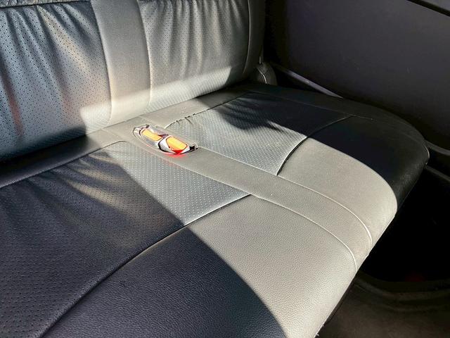 ハイエースバン ロングスーパーＧＬ　社外ナビ　バックカメラ　デジタルインナーミラー型ドラレコ　小窓付き　レザー調シートカバー　ＥＴＣ　両側スライドドア　マッドフラップ　Ｂｌｕｅｔｏｏｔｈ接続可　ターボ　ホワイトパールクリスタルシャイン（56枚目）