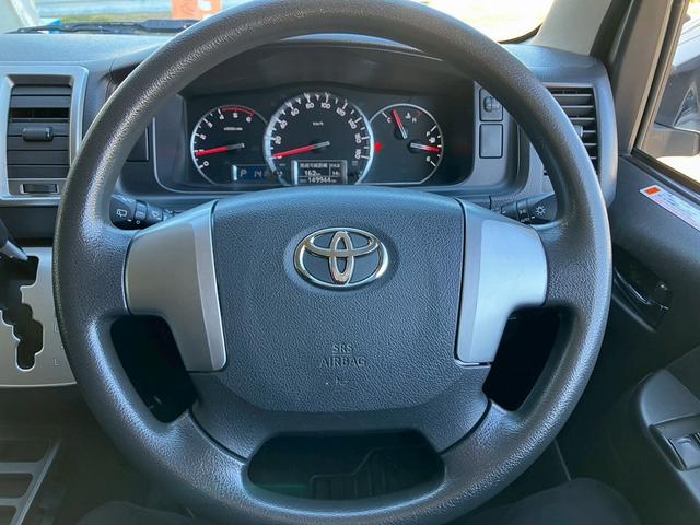 ハイエースバン ロングスーパーＧＬ　社外ナビ　バックカメラ　デジタルインナーミラー型ドラレコ　小窓付き　レザー調シートカバー　ＥＴＣ　両側スライドドア　マッドフラップ　Ｂｌｕｅｔｏｏｔｈ接続可　ターボ　ホワイトパールクリスタルシャイン（59枚目）