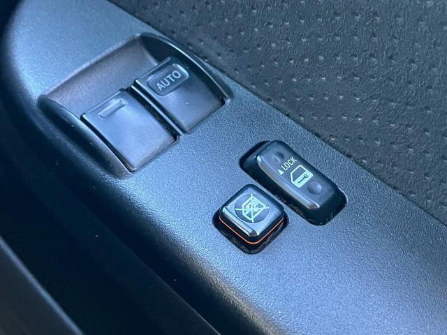 ハイエースバン ロングスーパーＧＬ　社外ナビ　バックカメラ　デジタルインナーミラー型ドラレコ　小窓付き　レザー調シートカバー　ＥＴＣ　両側スライドドア　マッドフラップ　Ｂｌｕｅｔｏｏｔｈ接続可　ターボ　ホワイトパールクリスタルシャイン（65枚目）