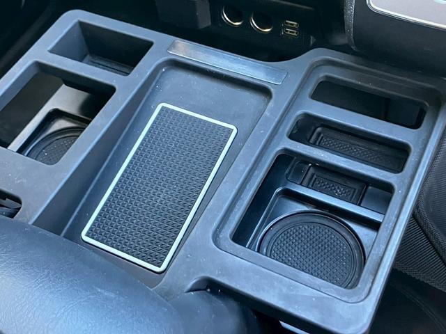 ハイエースバン ロングスーパーＧＬ　社外ナビ　バックカメラ　デジタルインナーミラー型ドラレコ　小窓付き　レザー調シートカバー　ＥＴＣ　両側スライドドア　マッドフラップ　Ｂｌｕｅｔｏｏｔｈ接続可　ターボ　ホワイトパールクリスタルシャイン（71枚目）