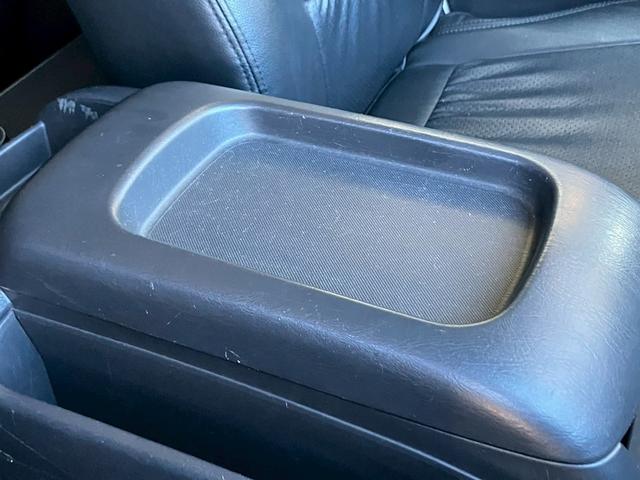 ハイエースバン ロングスーパーＧＬ　社外ナビ　バックカメラ　デジタルインナーミラー型ドラレコ　小窓付き　レザー調シートカバー　ＥＴＣ　両側スライドドア　マッドフラップ　Ｂｌｕｅｔｏｏｔｈ接続可　ターボ　ホワイトパールクリスタルシャイン（74枚目）