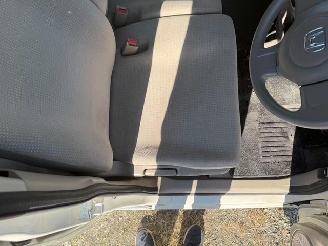 N-BOX C ●●VSA(ABS+TCS+横すべり抑制)●エマージェンシーストップシグナル●ヒルスタートアシスト機能●アイドリングストップシステム●ECONスイッチ(ECONモード)ナビ(24枚目)