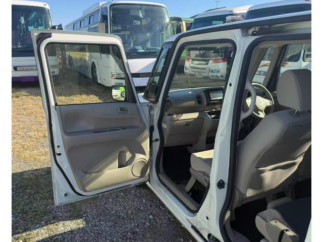 N-BOX C ●●VSA(ABS+TCS+横すべり抑制)●エマージェンシーストップシグナル●ヒルスタートアシスト機能●アイドリングストップシステム●ECONスイッチ(ECONモード)ナビ(32枚目)