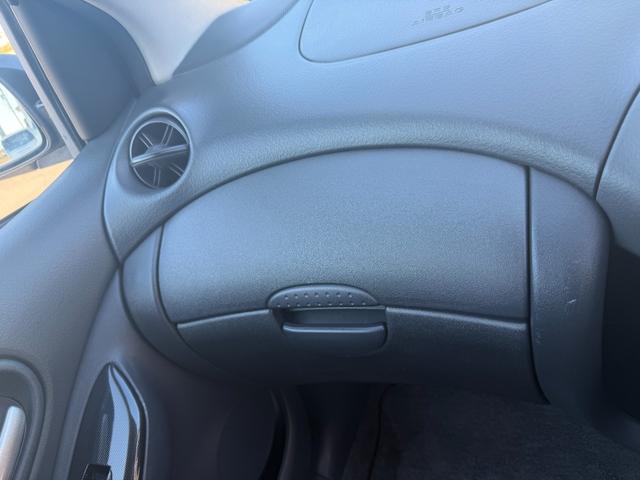 ヴィッツ RS 1.5 RS 純正5速 3ドア ETC MOMOハンドル クイックステアリングホイール(24枚目)
