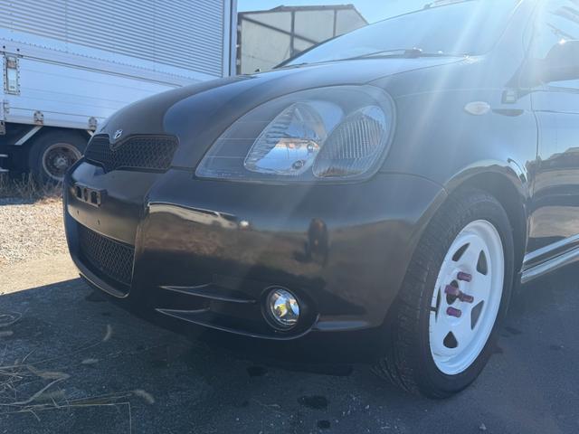 ヴィッツ RS 1.5 RS 純正5速 3ドア ETC MOMOハンドル クイックステアリングホイール(26枚目)