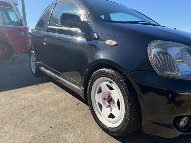 ヴィッツ RS 1.5 RS 純正5速 3ドア ETC MOMOハンドル クイックステアリングホイール(27枚目)