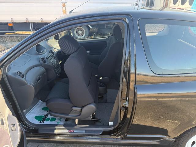 ヴィッツ RS 1.5 RS 純正5速 3ドア ETC MOMOハンドル クイックステアリングホイール(49枚目)