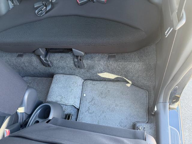 ヴィッツ RS 1.5 RS 純正5速 3ドア ETC MOMOハンドル クイックステアリングホイール(50枚目)