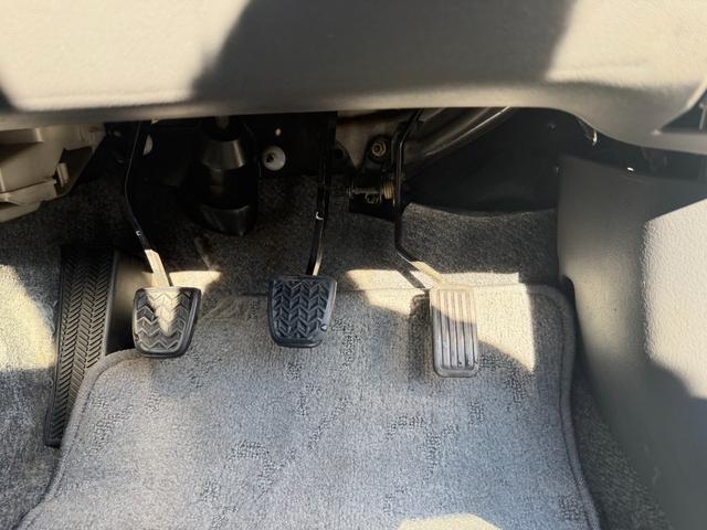 ヴィッツ RS 1.5 RS 純正5速 3ドア ETC MOMOハンドル クイックステアリングホイール(60枚目)