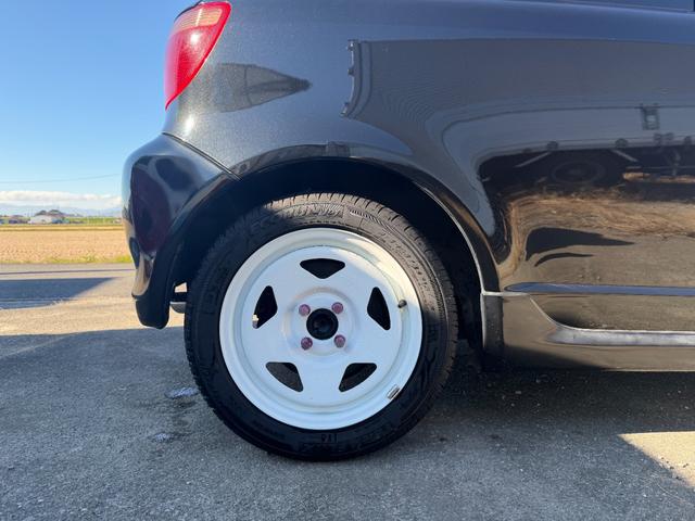 ヴィッツ RS 1.5 RS 純正5速 3ドア ETC MOMOハンドル クイックステアリングホイール(70枚目)