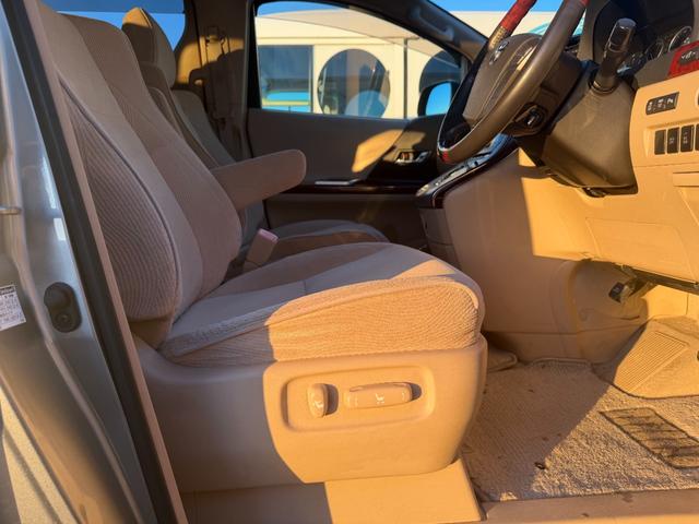 アルファード ３５０Ｓ　Ｃパッケージ　３５０Ｓ　Ｃパッケージ　前後ドライブレコーダー　フリップダウンモニター　パワーテールゲート　両側パワースライドドア純正ＨＤＤナビ　地デジ　ｂｌｕｅｔｏｏｔｈ　バックカメラ　タイミングチェーン式（19枚目）