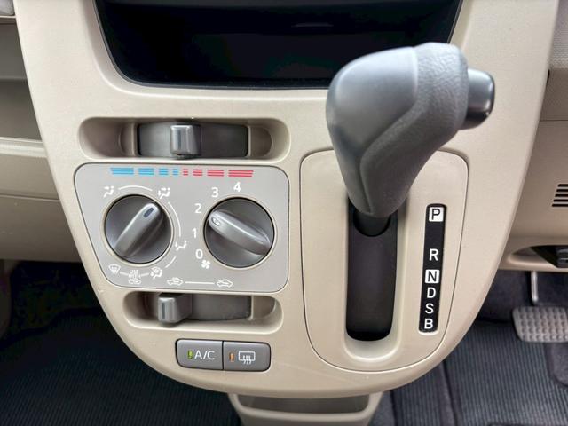 ムーヴ Ｌ　ＳＡ　★走行２万ｋｍ台★キーレス★カーナビ★ＴＶ★ＥＴＣ★ドアバイザー★アイドリングストップ★アクセル踏み間違い防止装置★ＡＢＳ★衝突安全ボディ★ベンチシート★荷台フルフラット★エアバッグ★（22枚目）