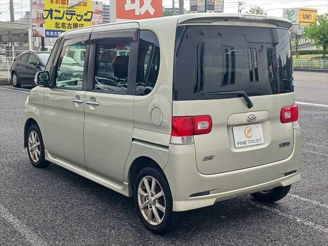 タント Ｇスペシャル　ユーザー買取車　純正ナビ　パワースライドドア　ＨＩＤヘッドライト　キーレス　禁煙車　ＥＴＣ　純正１４インチアルミホイール　パワーウィンドウ　パワーステアリング　電動格納ミラー（17枚目）
