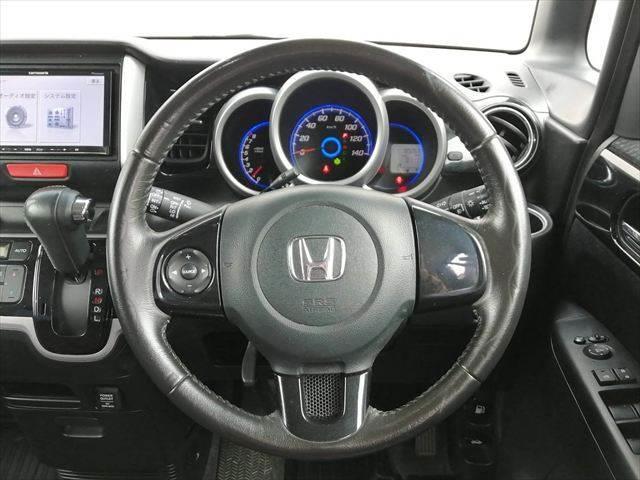 N-BOX G SSパッケージ ユーザー買取車 両側パワースライドドア SDナビ バックカメラ フルセグTV HIDヘッドライト スマートキー ETC 純正14インチアルミホイール アイドリングストップ 電動格納ミラー フォグランプ(12枚目)