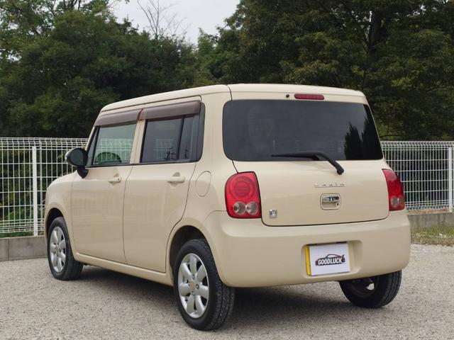 アルトラパン Ｘ　スマートキー２個完備　プッシュスタート　新品アイボリー革調シートカバー付き　ＣＤオーディオ　ＥＴＣ車載器　車検Ｒ８年２月　９８，６２２ｋｍ　タイミングチェーン車（8枚目）