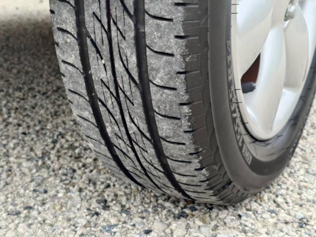 アルトラパン Ｘ　スマートキー２個完備　プッシュスタート　新品アイボリー革調シートカバー付き　ＣＤオーディオ　ＥＴＣ車載器　車検Ｒ８年２月　９８，６２２ｋｍ　タイミングチェーン車（15枚目）