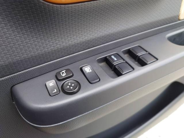 アルトラパン Ｘ　スマートキー２個完備　プッシュスタート　新品アイボリー革調シートカバー付き　ＣＤオーディオ　ＥＴＣ車載器　車検Ｒ８年２月　９８，６２２ｋｍ　タイミングチェーン車（25枚目）