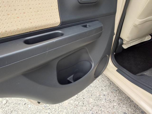 アルトラパン Ｘ　スマートキー２個完備　プッシュスタート　新品アイボリー革調シートカバー付き　ＣＤオーディオ　ＥＴＣ車載器　車検Ｒ８年２月　９８，６２２ｋｍ　タイミングチェーン車（59枚目）