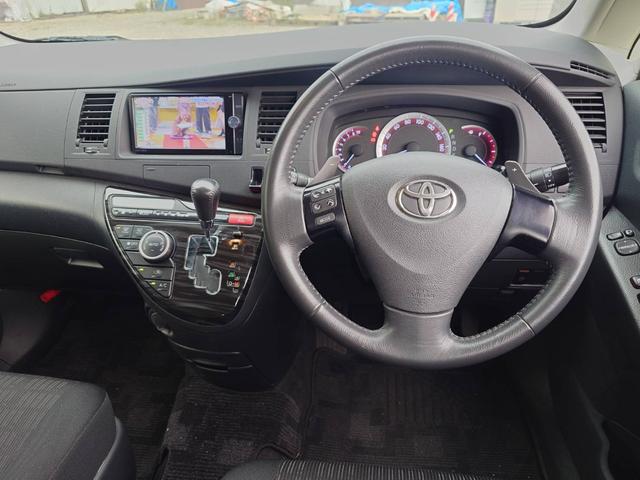 アイシス プラタナ Vセレクション 7人乗り/スマートキー/両側電動パワースライドドア/フルセグTV/HDDナビ/バックカメラ/ETC/前後カメラドラレコ/ETC/HIDヘッド/禁煙車/車検R8年11月(15枚目)