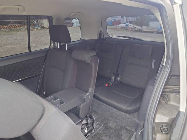 アイシス プラタナ Vセレクション 7人乗り/スマートキー/両側電動パワースライドドア/フルセグTV/HDDナビ/バックカメラ/ETC/前後カメラドラレコ/ETC/HIDヘッド/禁煙車/車検R8年11月(32枚目)