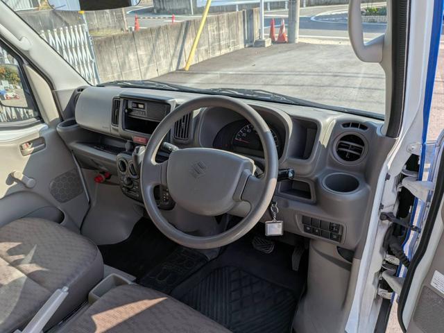 エブリイ ＰＡ　５速ＡＴ／エアコン／パワステ／キーレス／ＲＳ－Ｒローダウン／１５インチスポーツホイール＆新品タイヤ／２ＷＤ／車検Ｒ９年１１月／禁煙車／リヤ５面ミラーフィルム／禁煙車／取説完備（14枚目）