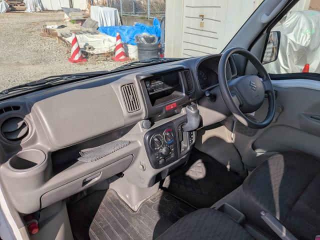 エブリイ ＰＡ　５速ＡＴ／エアコン／パワステ／キーレス／ＲＳ－Ｒローダウン／１５インチスポーツホイール＆新品タイヤ／２ＷＤ／車検Ｒ９年１１月／禁煙車／リヤ５面ミラーフィルム／禁煙車／取説完備（29枚目）