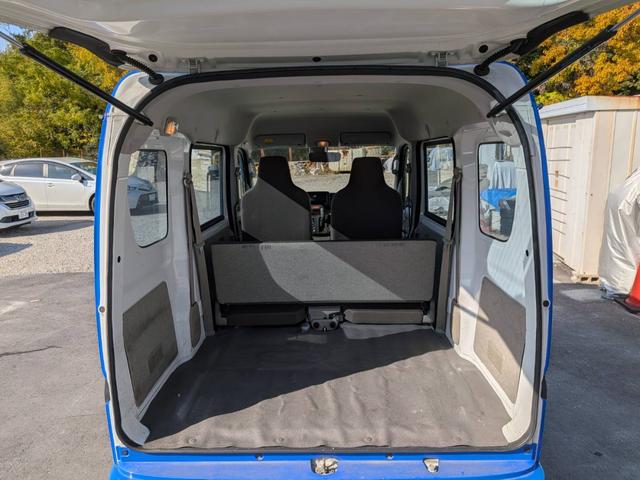 エブリイ ＰＡ　５速ＡＴ／エアコン／パワステ／キーレス／ＲＳ－Ｒローダウン／１５インチスポーツホイール＆新品タイヤ／２ＷＤ／車検Ｒ９年１１月／禁煙車／リヤ５面ミラーフィルム／禁煙車／取説完備（35枚目）