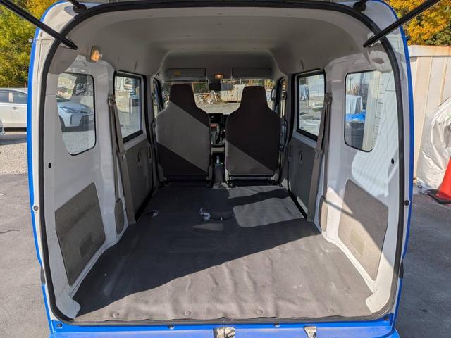 エブリイ ＰＡ　５速ＡＴ／エアコン／パワステ／キーレス／ＲＳ－Ｒローダウン／１５インチスポーツホイール＆新品タイヤ／２ＷＤ／車検Ｒ９年１１月／禁煙車／リヤ５面ミラーフィルム／禁煙車／取説完備（37枚目）