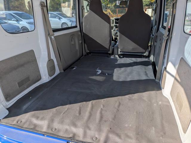 エブリイ ＰＡ　５速ＡＴ／エアコン／パワステ／キーレス／ＲＳ－Ｒローダウン／１５インチスポーツホイール＆新品タイヤ／２ＷＤ／車検Ｒ９年１１月／禁煙車／リヤ５面ミラーフィルム／禁煙車／取説完備（38枚目）