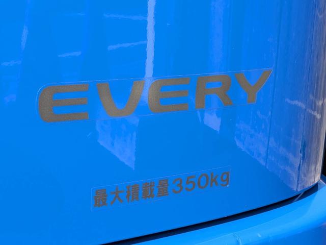 エブリイ ＰＡ　５速ＡＴ／エアコン／パワステ／キーレス／ＲＳ－Ｒローダウン／１５インチスポーツホイール＆新品タイヤ／２ＷＤ／車検Ｒ９年１１月／禁煙車／リヤ５面ミラーフィルム／禁煙車／取説完備（52枚目）