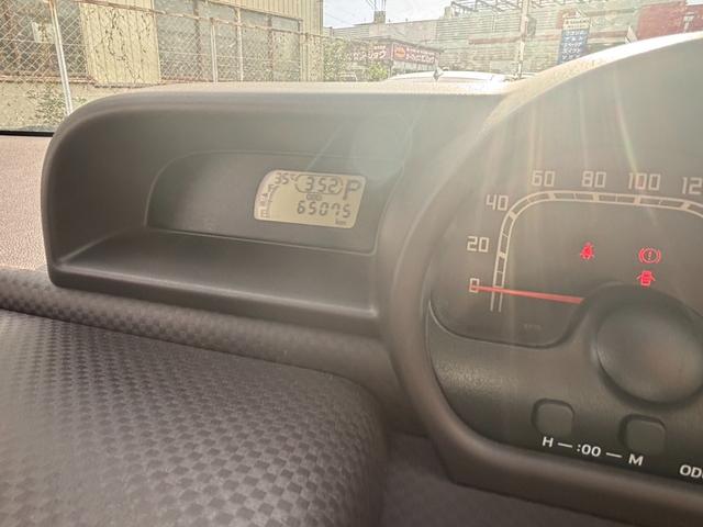 スペイド F プレミア延長保証ブロンズプラン1年走行無制限保証 電動スライドドア 車検整備付 ナビ バックカメラ ETC プッシュスタート スマートキー オートエアコン ウォークスルー アイドリングストップ(10枚目)