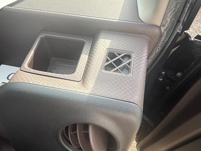 スペイド F プレミア延長保証ブロンズプラン1年走行無制限保証 電動スライドドア 車検整備付 ナビ バックカメラ ETC プッシュスタート スマートキー オートエアコン ウォークスルー アイドリングストップ(23枚目)