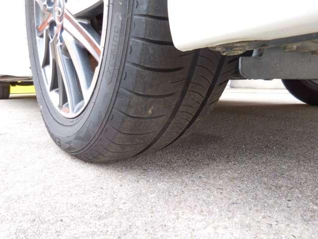 ヴォクシー ZS 煌II ETC 社外8インチナビフルセグ レーンアシスト 衝突被害軽減システム 両側電動スライドドア オートマチックハイビーム LEDヘッドランプ スマートキー アイドリングストップ 3列シート CVT(22枚目)