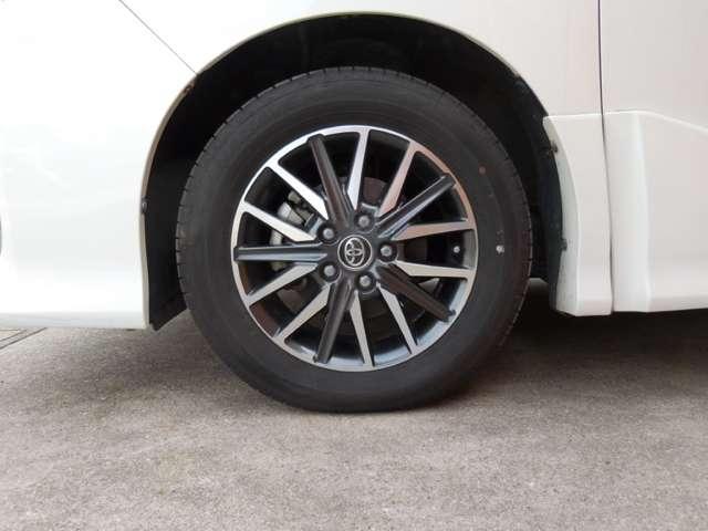 ヴォクシー ZS 煌II ETC 社外8インチナビフルセグ レーンアシスト 衝突被害軽減システム 両側電動スライドドア オートマチックハイビーム LEDヘッドランプ スマートキー アイドリングストップ 3列シート CVT(24枚目)