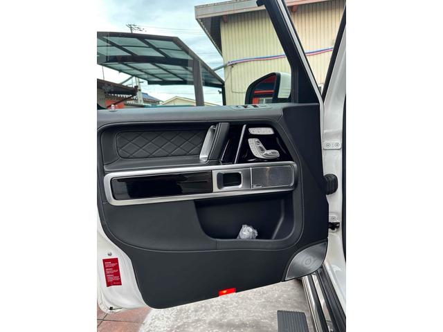 Ｇクラス Ｇ６３　ＡＭＧレザーエクスクルーシブパッケージ　４ＷＤ　ドライブレコーダー　ＥＴＣ　クリアランスソナー　オートクルーズコントロール　レーンアシスト　パワーシート　サンルーフ　オートライト　アルミホイール　スマートキー　アイドリングストップ（44枚目）