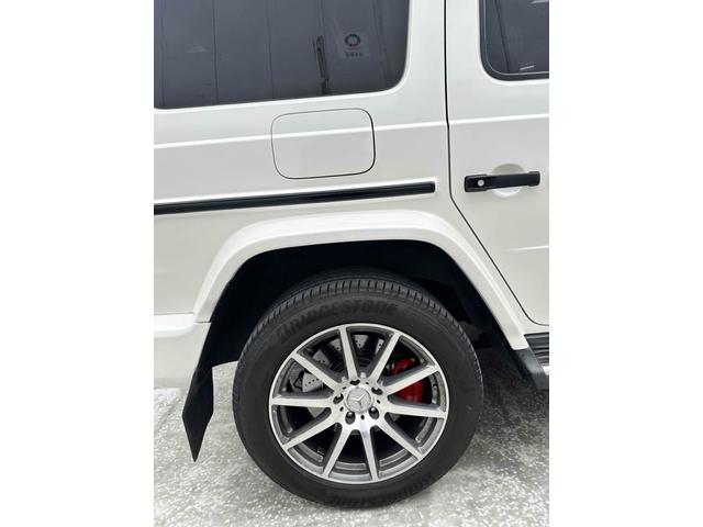 Ｇクラス Ｇ６３　ＡＭＧレザーエクスクルーシブパッケージ　４ＷＤ　ドライブレコーダー　ＥＴＣ　クリアランスソナー　オートクルーズコントロール　レーンアシスト　パワーシート　サンルーフ　オートライト　アルミホイール　スマートキー　アイドリングストップ（52枚目）