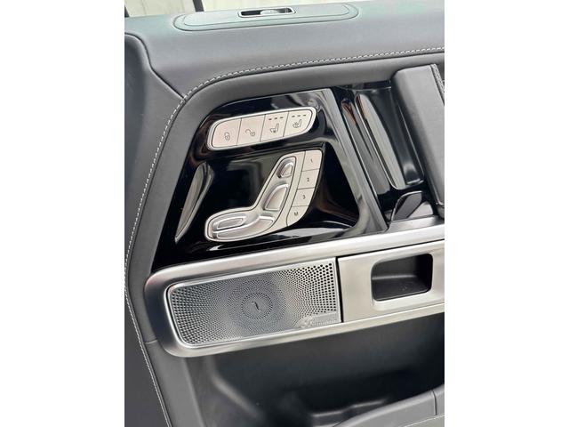 Ｇクラス Ｇ６３　ＡＭＧレザーエクスクルーシブパッケージ　４ＷＤ　ドライブレコーダー　ＥＴＣ　クリアランスソナー　オートクルーズコントロール　レーンアシスト　パワーシート　サンルーフ　オートライト　アルミホイール　スマートキー　アイドリングストップ（54枚目）