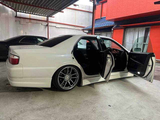 チェイサー ツアラーV グランドパッケージ ETC アルミホイール HID MT キーレスエントリー 電動格納ミラー ABS エアコン パワーステアリング パワーウィンドウ(14枚目)