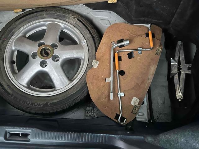 チェイサー ツアラーV グランドパッケージ ETC アルミホイール HID MT キーレスエントリー 電動格納ミラー ABS エアコン パワーステアリング パワーウィンドウ(21枚目)