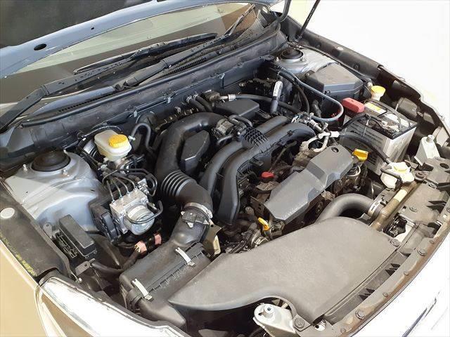 レガシィアウトバック リミテッド　本革シート　サンルーフ　純正ＳＤナビ　パワーシート　ルーフレール　禁煙車　バックカメラ　フルセグＴＶ　レーダークルーズコントロール　衝突軽減ブレーキ　ＬＥＤヘッドライト　ＥＴＣ　Ｂｌｕｅｔｏｏｔｈ対応（22枚目）