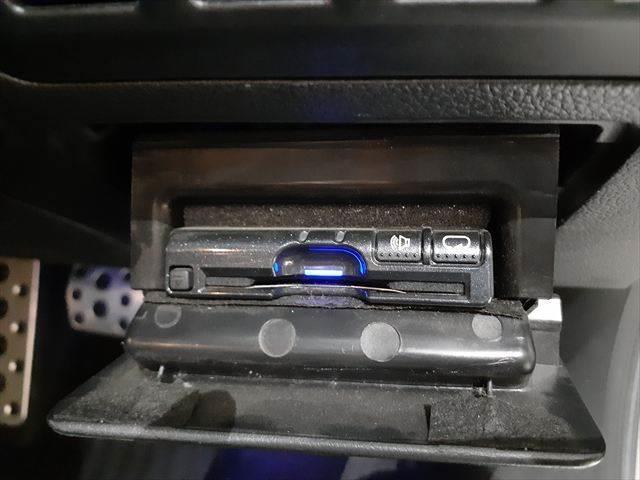 レガシィアウトバック リミテッド　本革シート　サンルーフ　純正ＳＤナビ　パワーシート　ルーフレール　禁煙車　バックカメラ　フルセグＴＶ　レーダークルーズコントロール　衝突軽減ブレーキ　ＬＥＤヘッドライト　ＥＴＣ　Ｂｌｕｅｔｏｏｔｈ対応（50枚目）