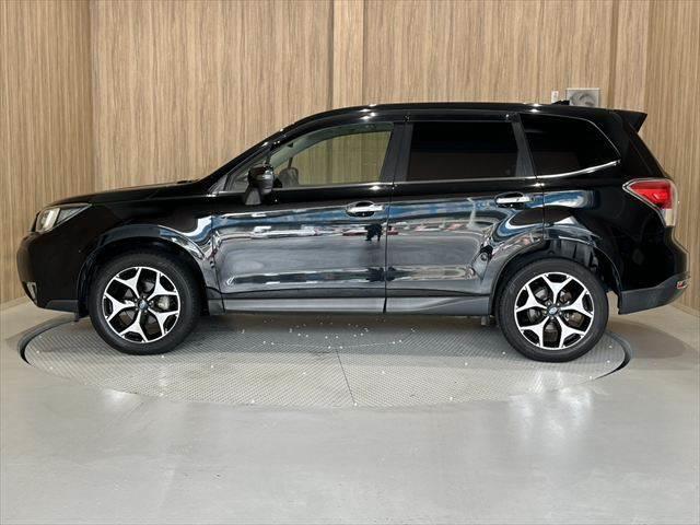 フォレスター Ｓ－リミテッド　４ＷＤ　アイサイト　禁煙車　純正ＳＤナビ　レーダークルーズコントロール　バックカメラ　本革シート　ＬＥＤヘッドライト　フルセグ　Ｂｌｕｅｔｏｏｔｈ　衝突軽減ブレーキ　ＥＴＣ　クリアランスソナー　ＢＳＭ（19枚目）