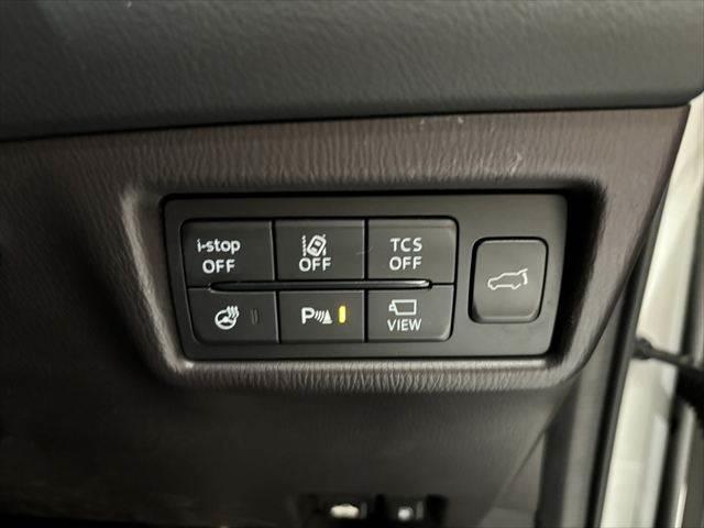 ＣＸ－８ ＸＤ　Ｌパッケージ　全周囲カメラ　純正ＳＤナビ　シートヒーター　パワーシート　ＥＴＣ　衝突軽減ブレーキ　フルセグＴＶ　Ｂｌｕｅｔｏｏｔｈ　本革シート　レーダークルーズコントロール　電動リアゲート　スマートキー（6枚目）